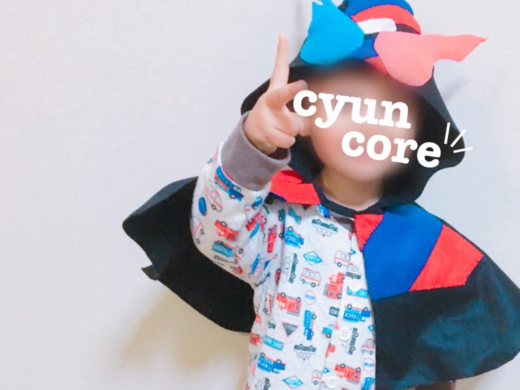 仮面ライダービルド風 ダイソーのフェルトで作るフード付きマント Cyuncore