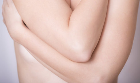 彼女が貧乳だと彼氏はがっかりする?男の本音♡貧乳彼女の魅力とは 彼女が貧乳だと彼氏はがっかりする?男の本音♡貧乳彼女の魅力とは