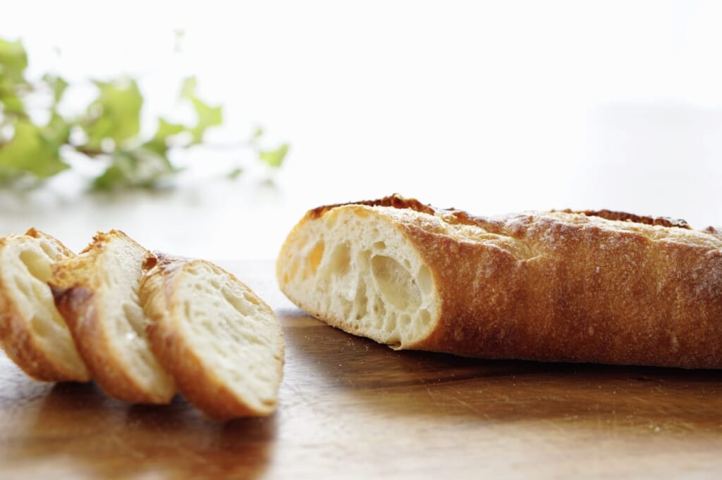 ダイエットするならフランスパン？一切れあたりのカロリーは食パンと比べてどう？