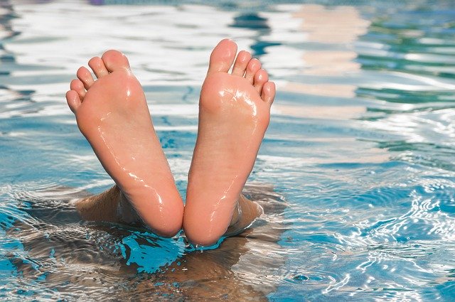 水泳の消費カロリーは泳ぎ方によって違う？