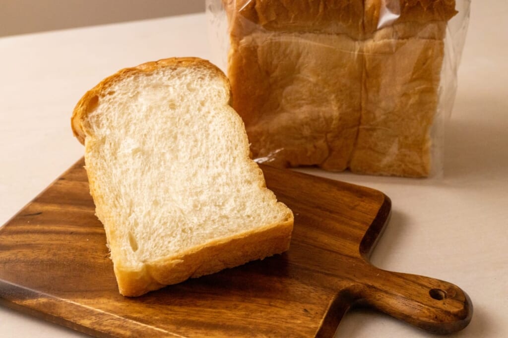 消費期限を過ぎた食パンはどうする？-2